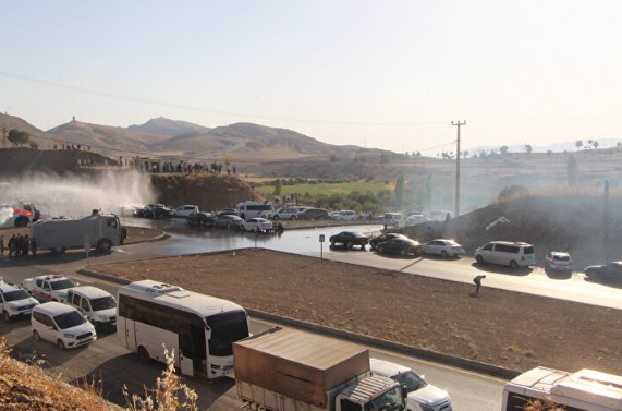 HDPKK'dan Cudi provokasyonu! Yasağa rağmen yürümek istediler, polis müdahalesiyle dağıldılar